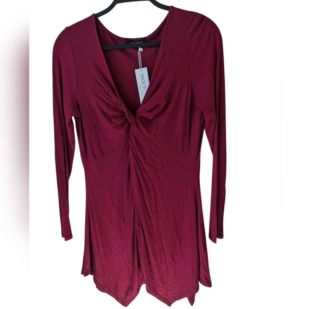 Made by Johnny Twist Front Maroon Top Size Medium‎